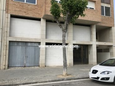 Local comercial en venta en Carrer de les Franqueses 63