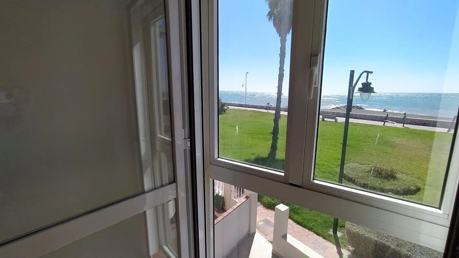 Dormitori de Casa adosada de lloguer en Málaga amb Aire condicionat, Terrassa i Balcó