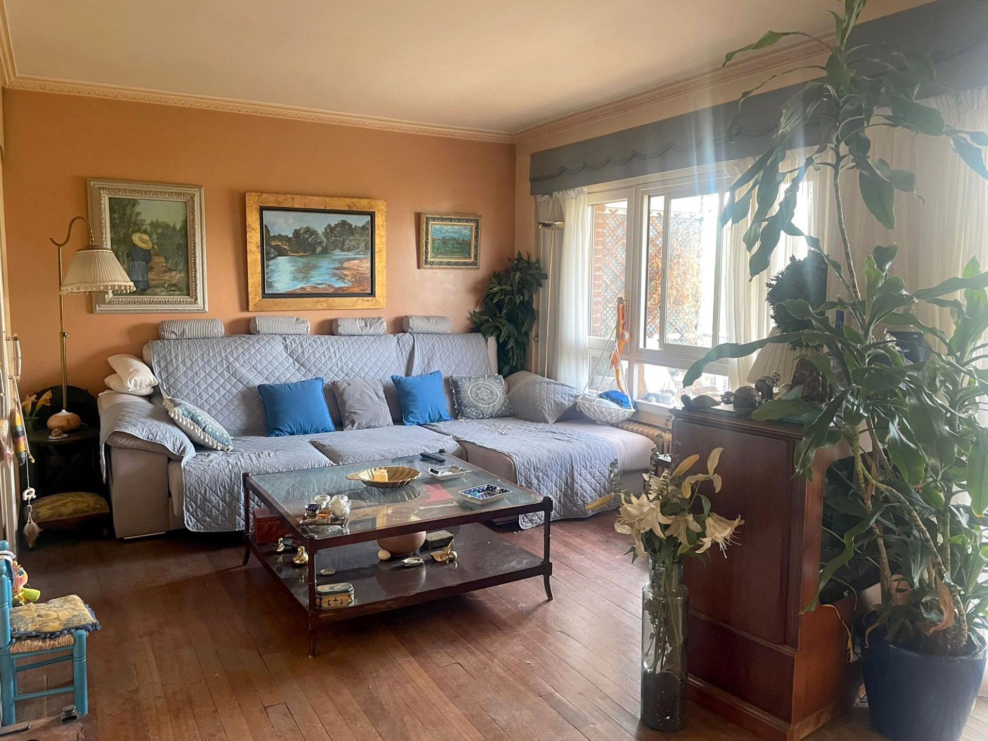 Living room of Flat for sale in  Madrid Capital  with Heating, Terrace and Storage room