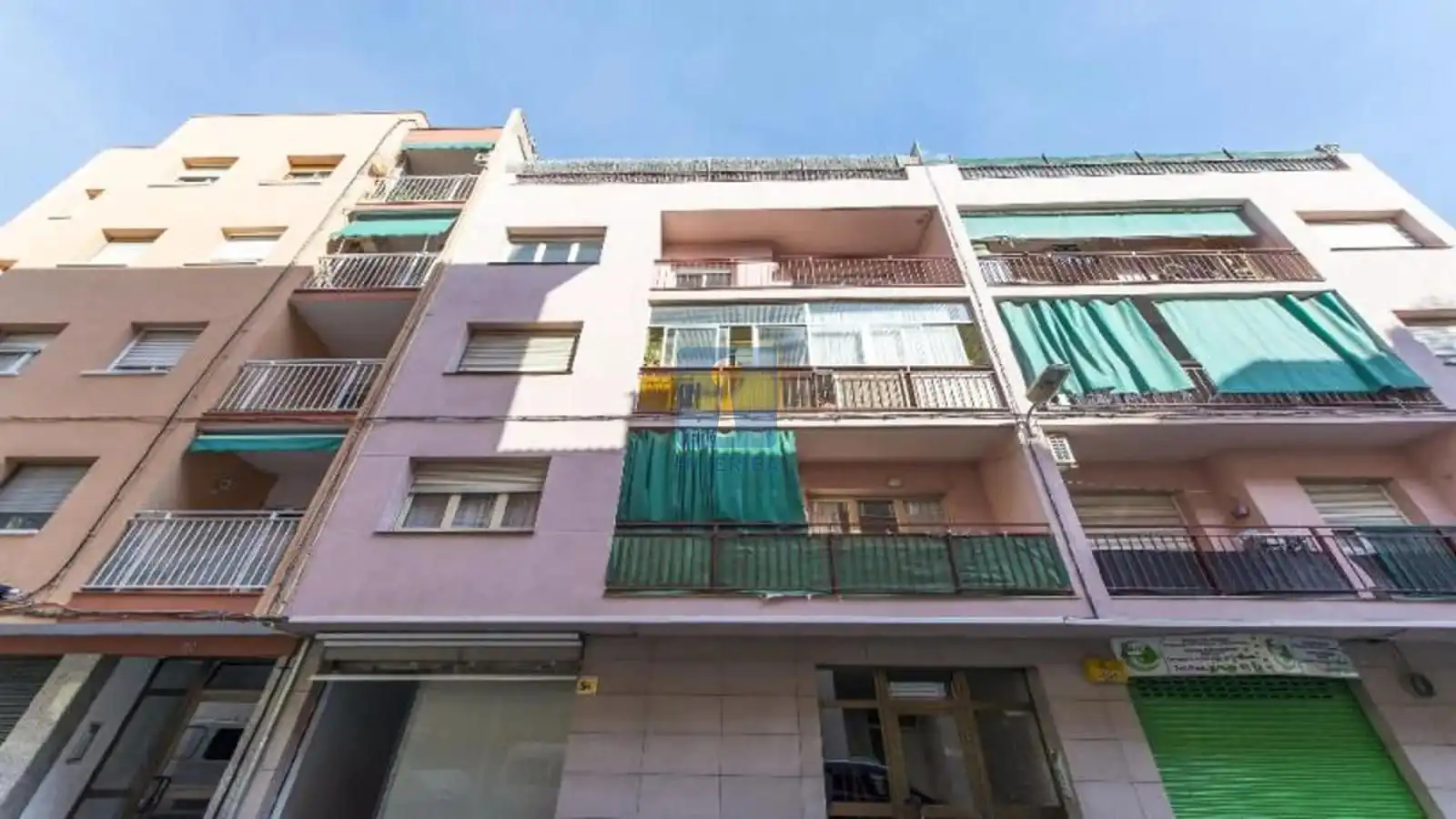 Vista exterior de Piso en venta en Mollet del Vallès con Terraza