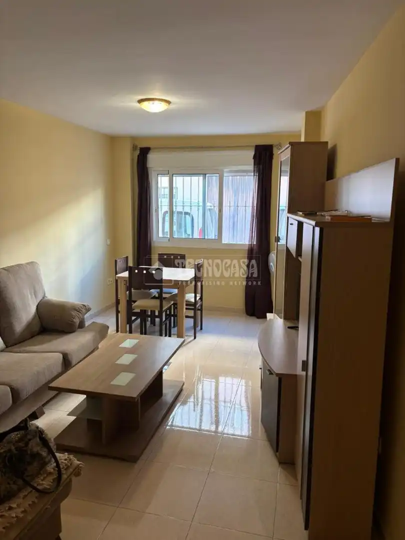 Habitación de Piso en venta en Almería