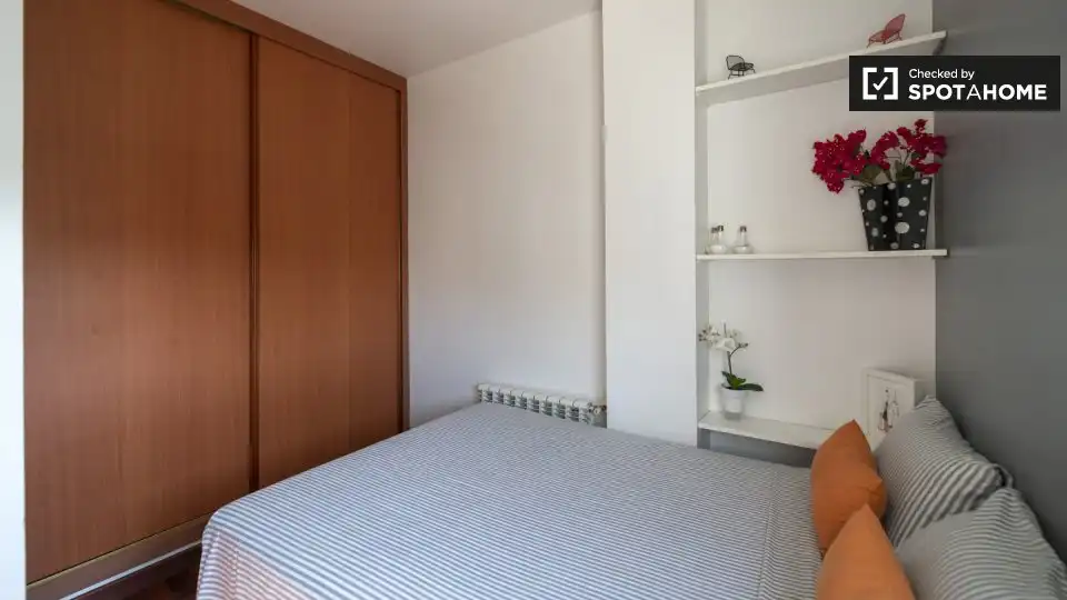 Bedroom of Flat for rent in Valencia  with Air Conditioner, Heating and Furnished