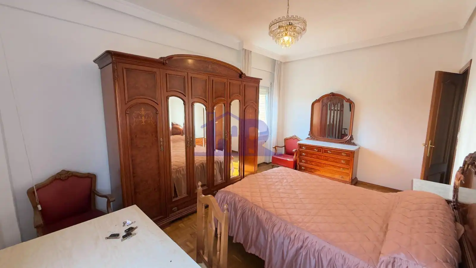 Habitación de Piso de alquiler en Cuenca con Calefacción y Terraza