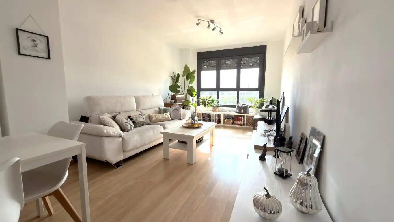 Sala de estar de Piso en venta en Alcalá de Henares con Calefacción