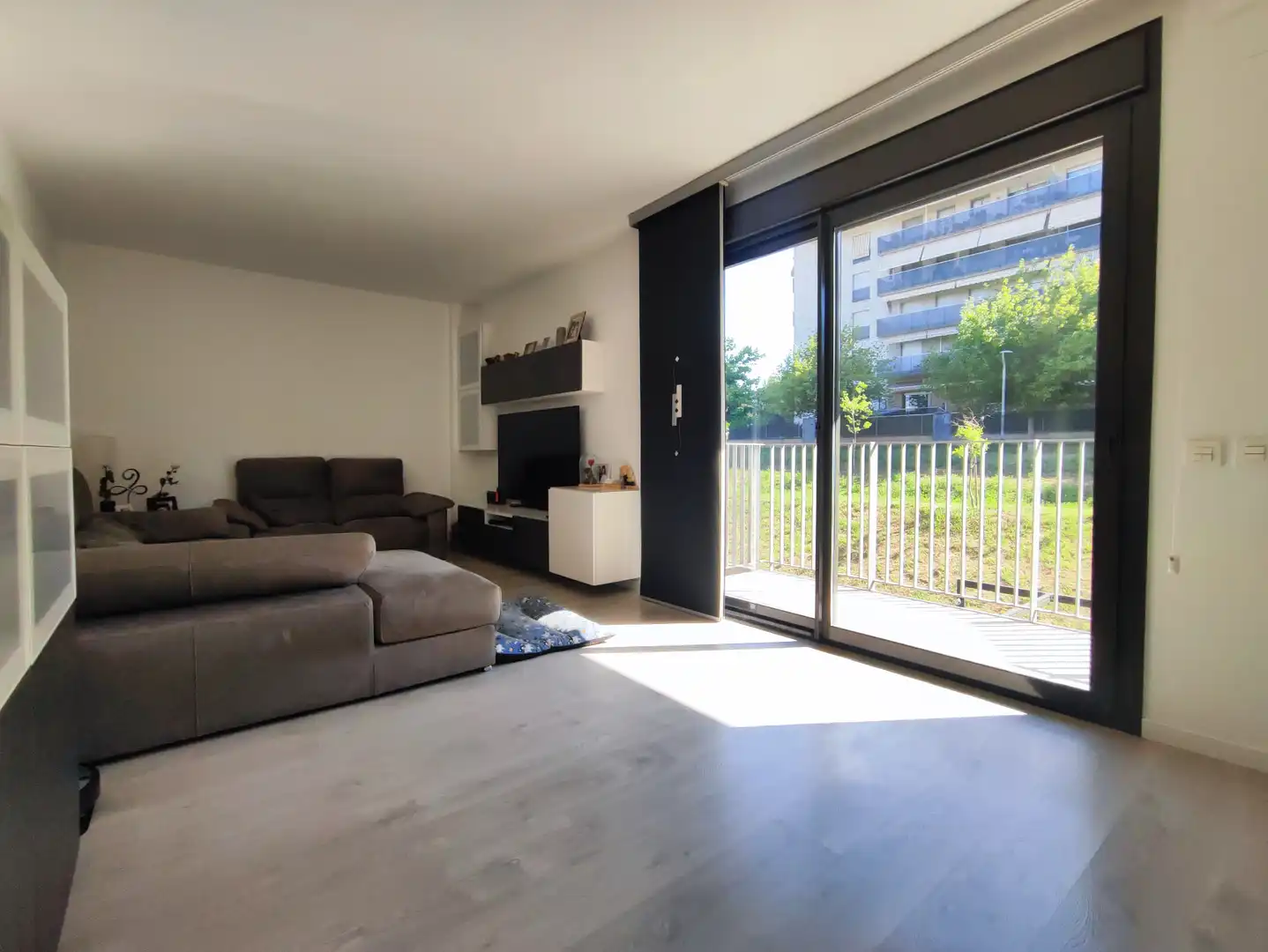 Sala de estar de Piso en venta en Ripollet con Aire acondicionado, Calefacción y Parquet