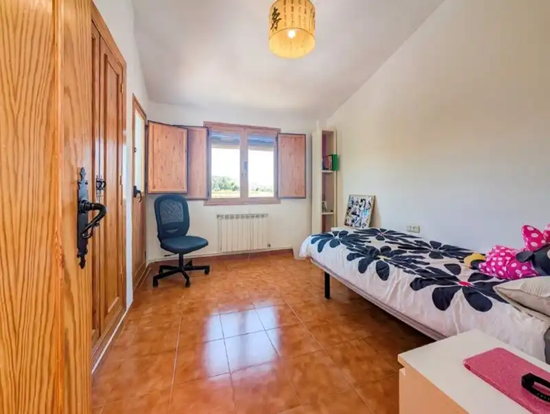 Schlafzimmer von Einfamilien-Reihenhaus zum Verkauf in Pulianas mit Klimaanlage, Parkett und Terrasse
