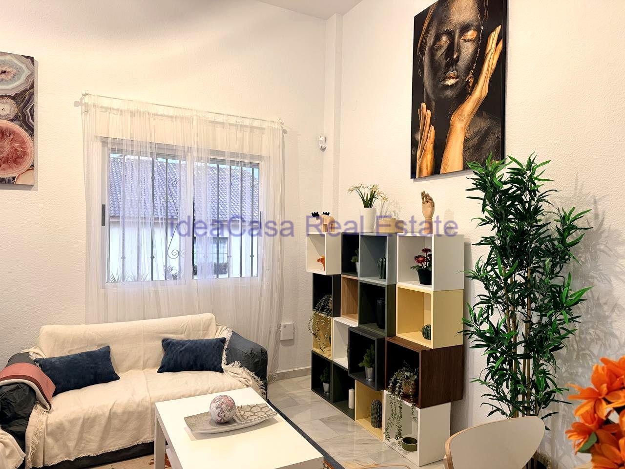 Sala d'estar de Casa o xalet en venda en Las Gabias