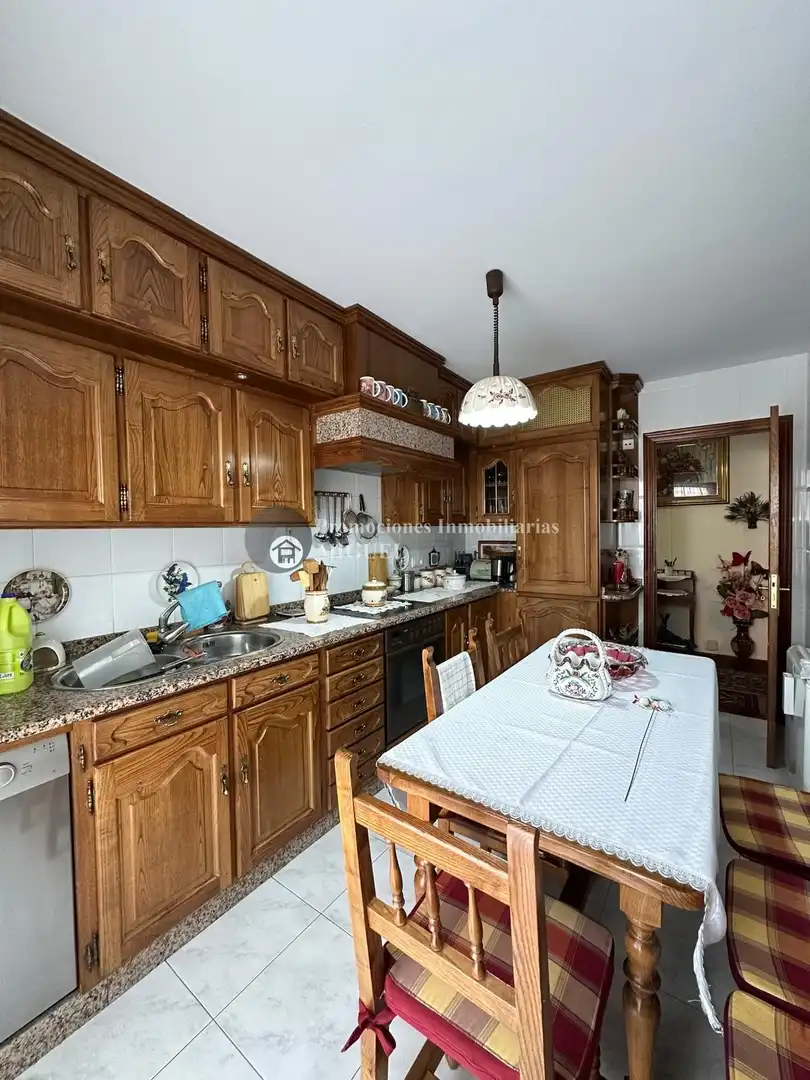 Kitchen of Flat for sale in Verín  with Heating, Terrace and Storage room