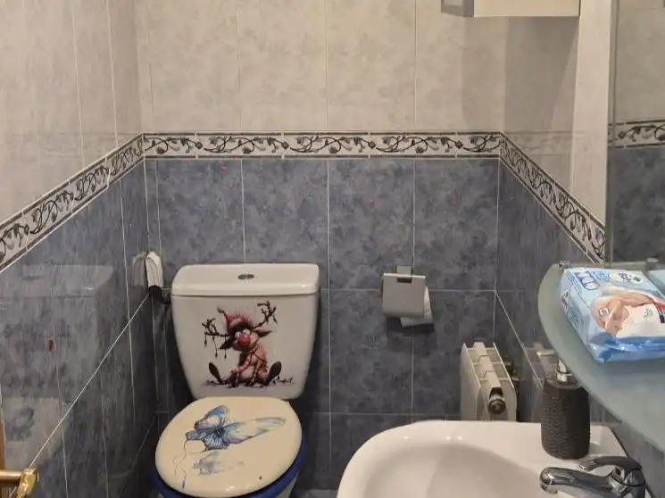 Bany de Casa o xalet en venda en Quintanilla Vivar amb Aire condicionat, Calefacció i Jardí privat