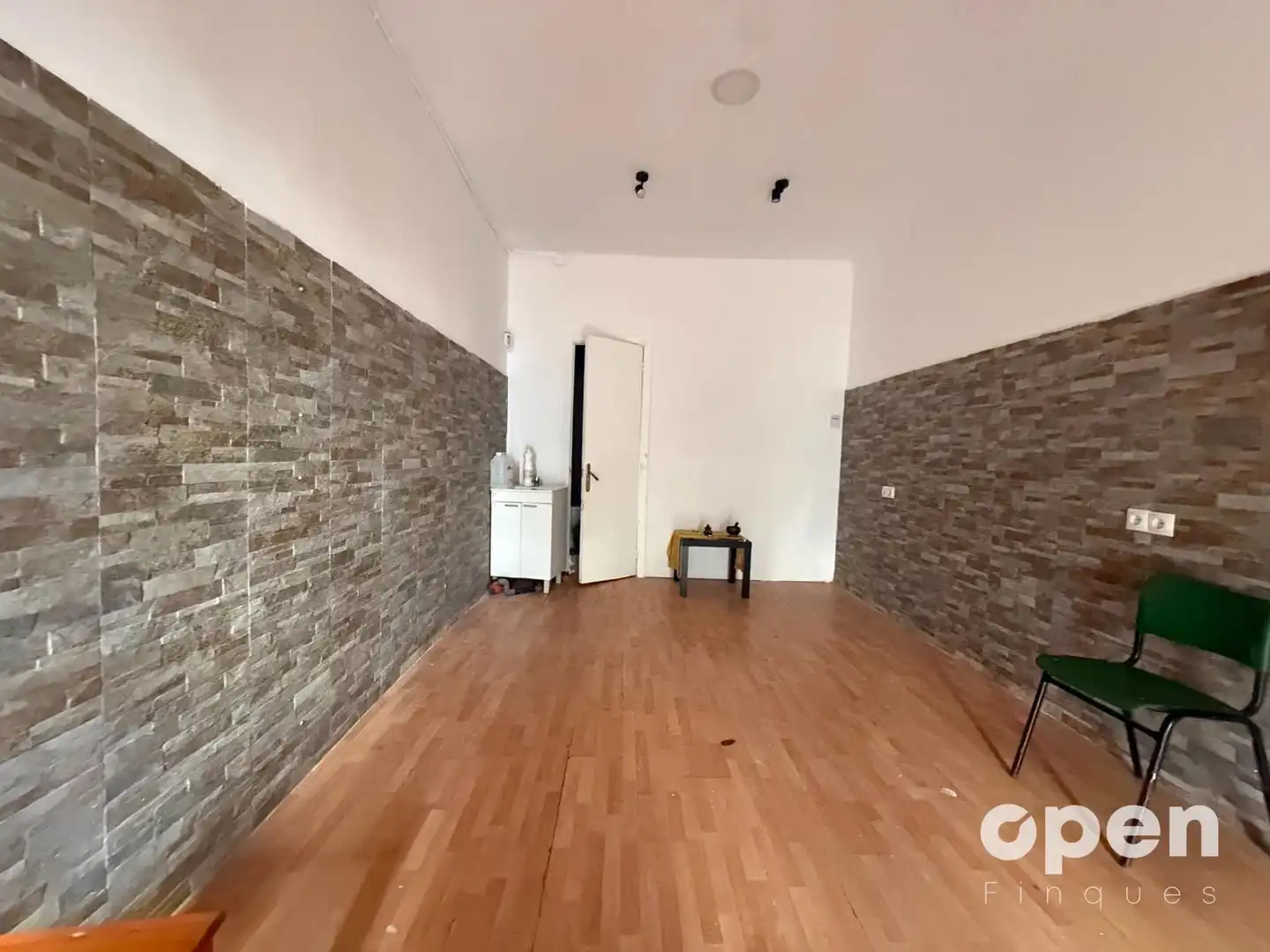 Gewerbefläche zum Verkauf in Mossen Àngel Rodamilans, imagen 2