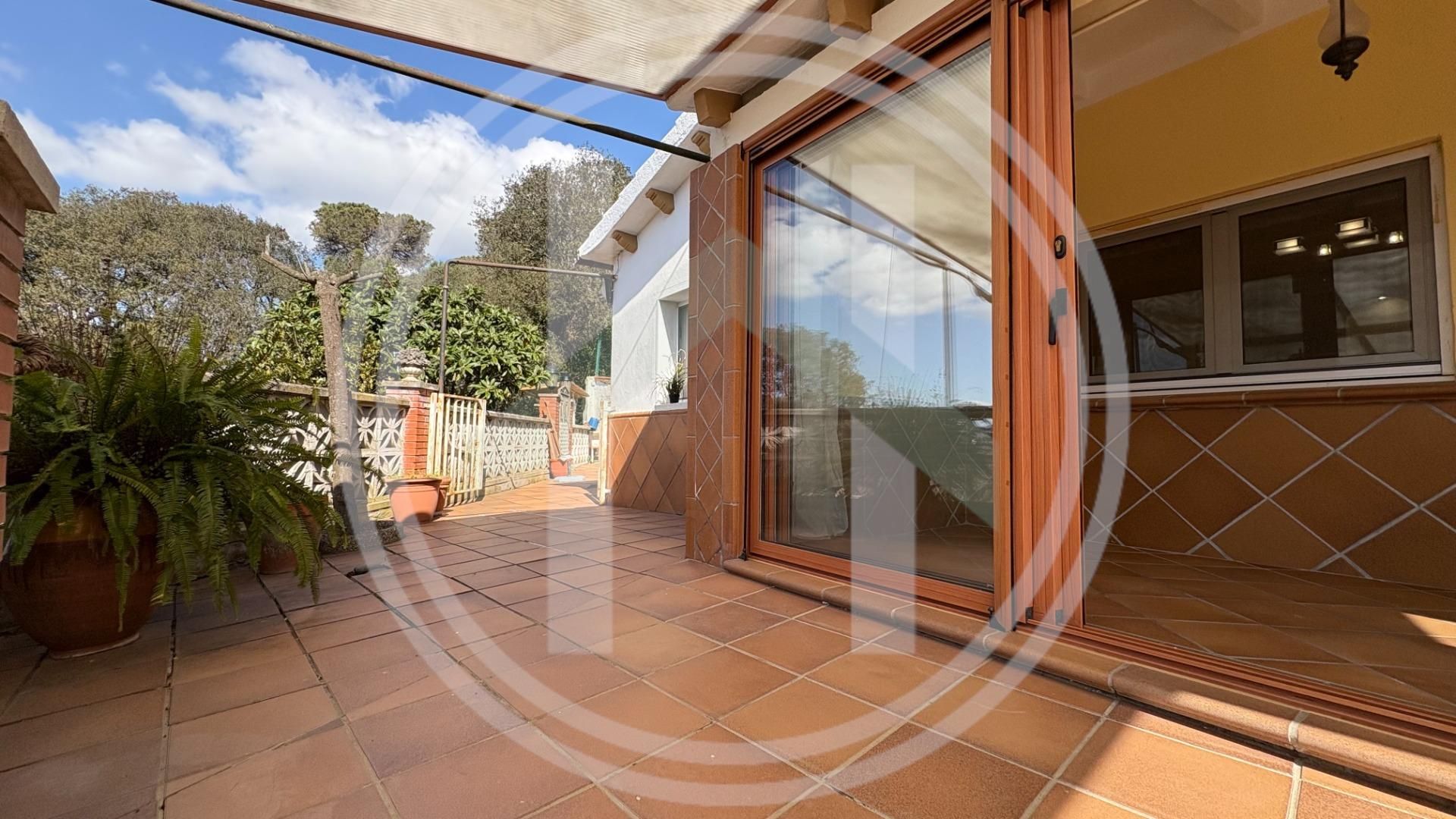 Terrassa de Casa o xalet en venda en Vilanova del Vallès amb Aire condicionat i Jardí privat