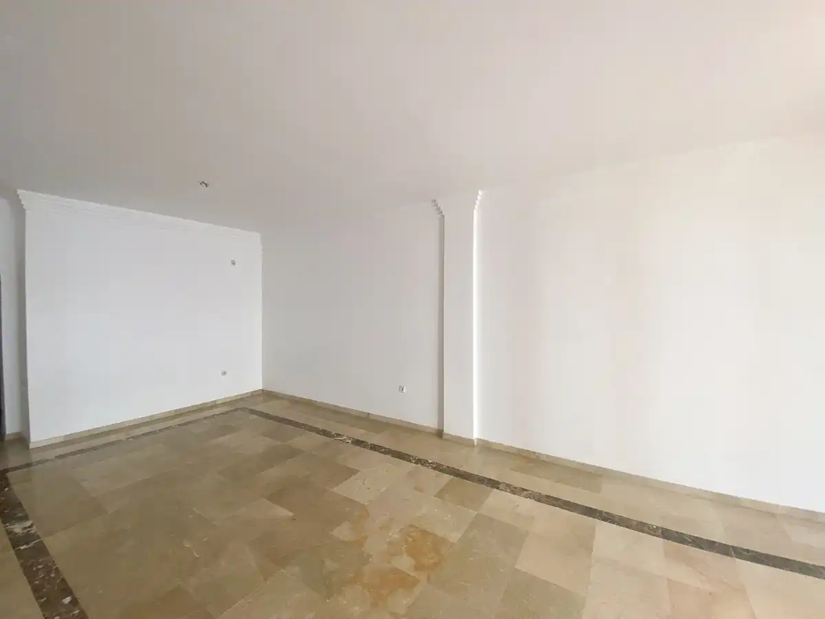 Apartamento en venta en Marbella con Terraza y Piscina comunitaria