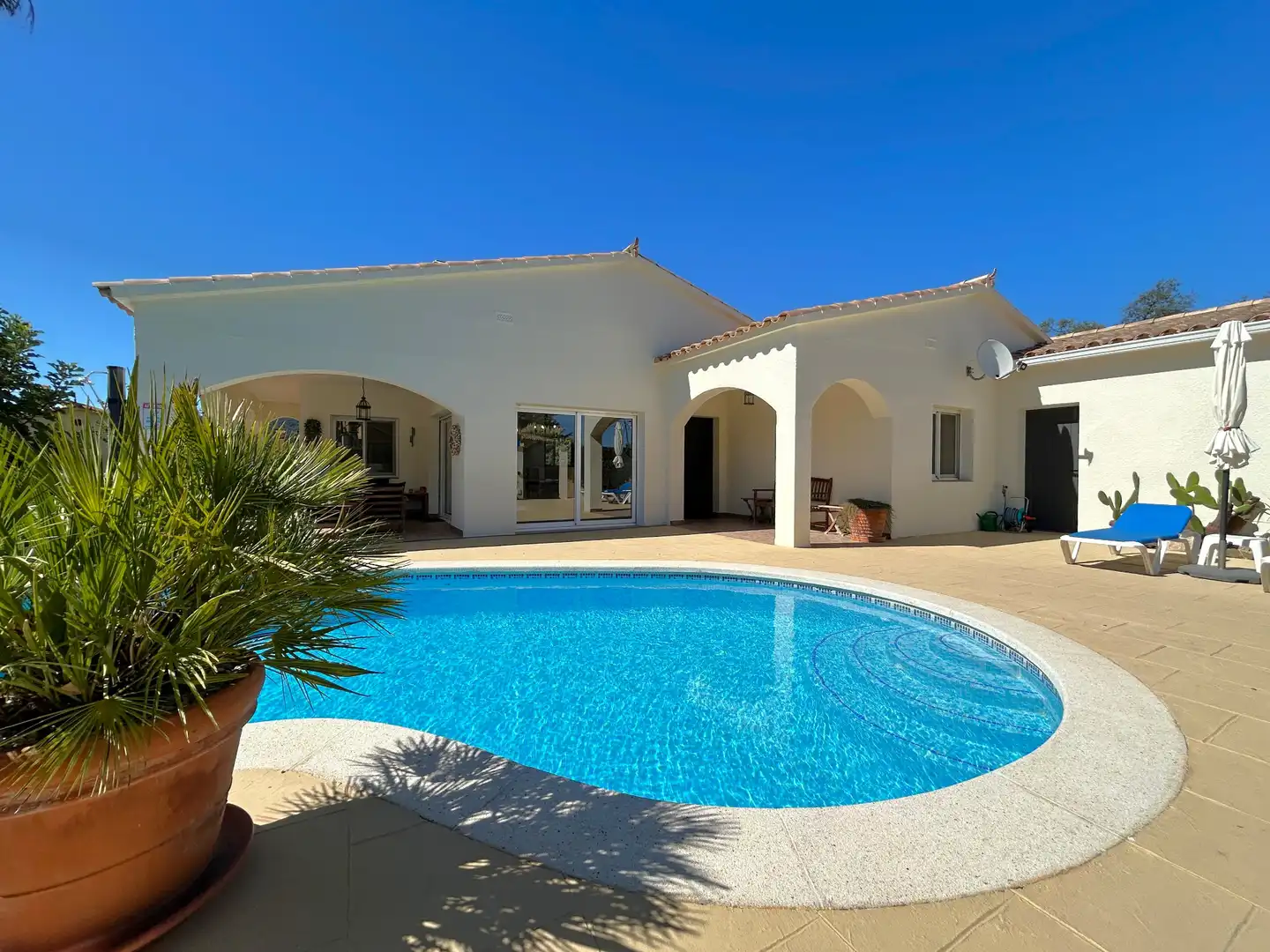 Haus mit Pool zum Verkauf in Carrer de la Vinya