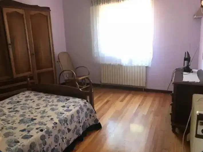 Dormitori de Casa adosada en venda en Cuntis amb Traster i Moblat