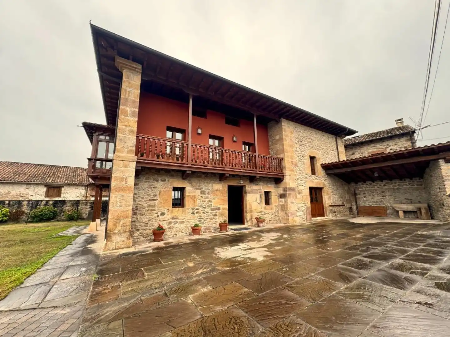 Vista exterior de Casa o chalet en venta en Molledo con Calefacción, Jardín privado y Terraza