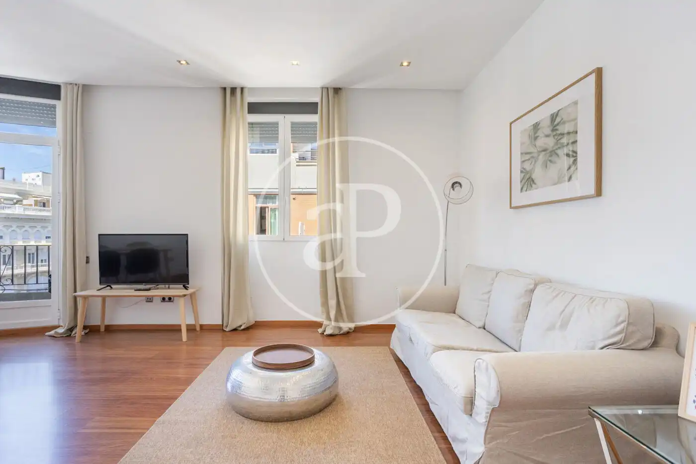 Living room of Flat for rent in  Valencia Capital  with Air Conditioner, Heating and Furnished