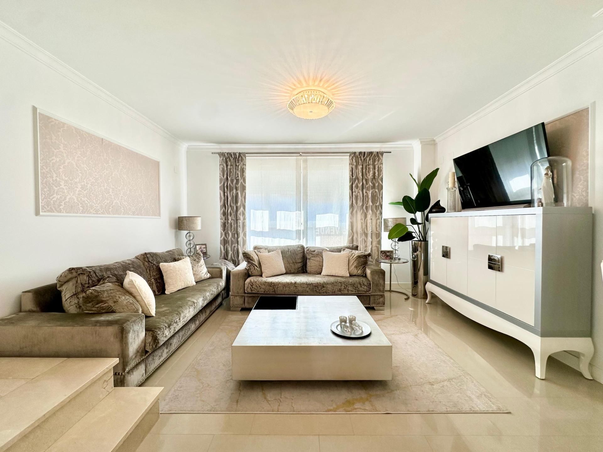 Living room of Single-family semi-detached for sale in Villanueva de Castellón  with Air Conditioner and Terrace