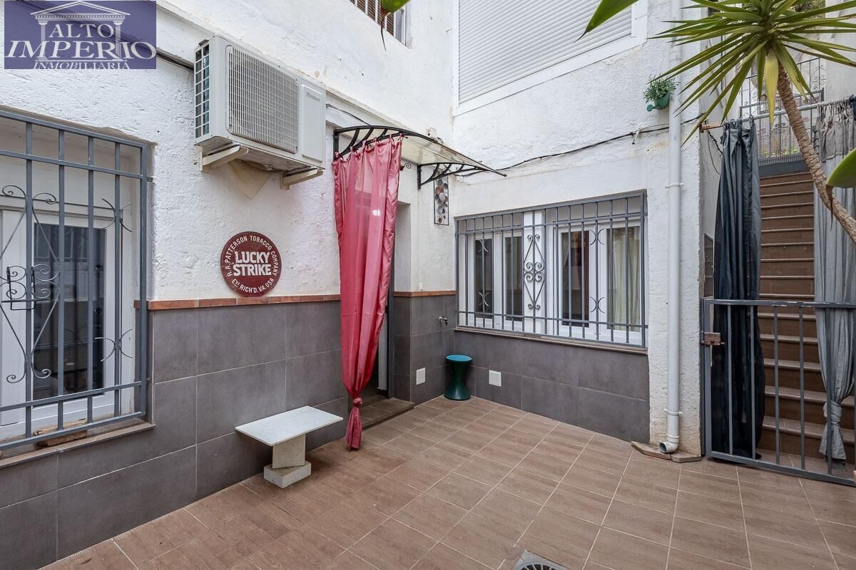 Terrassa de Pis en venda en  Granada Capital