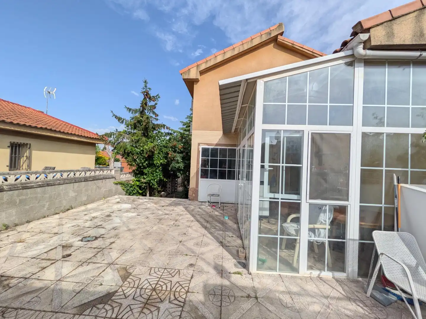 Vista exterior de Casa o chalet en venta en Loranca de Tajuña con Calefacción y Jardín privado