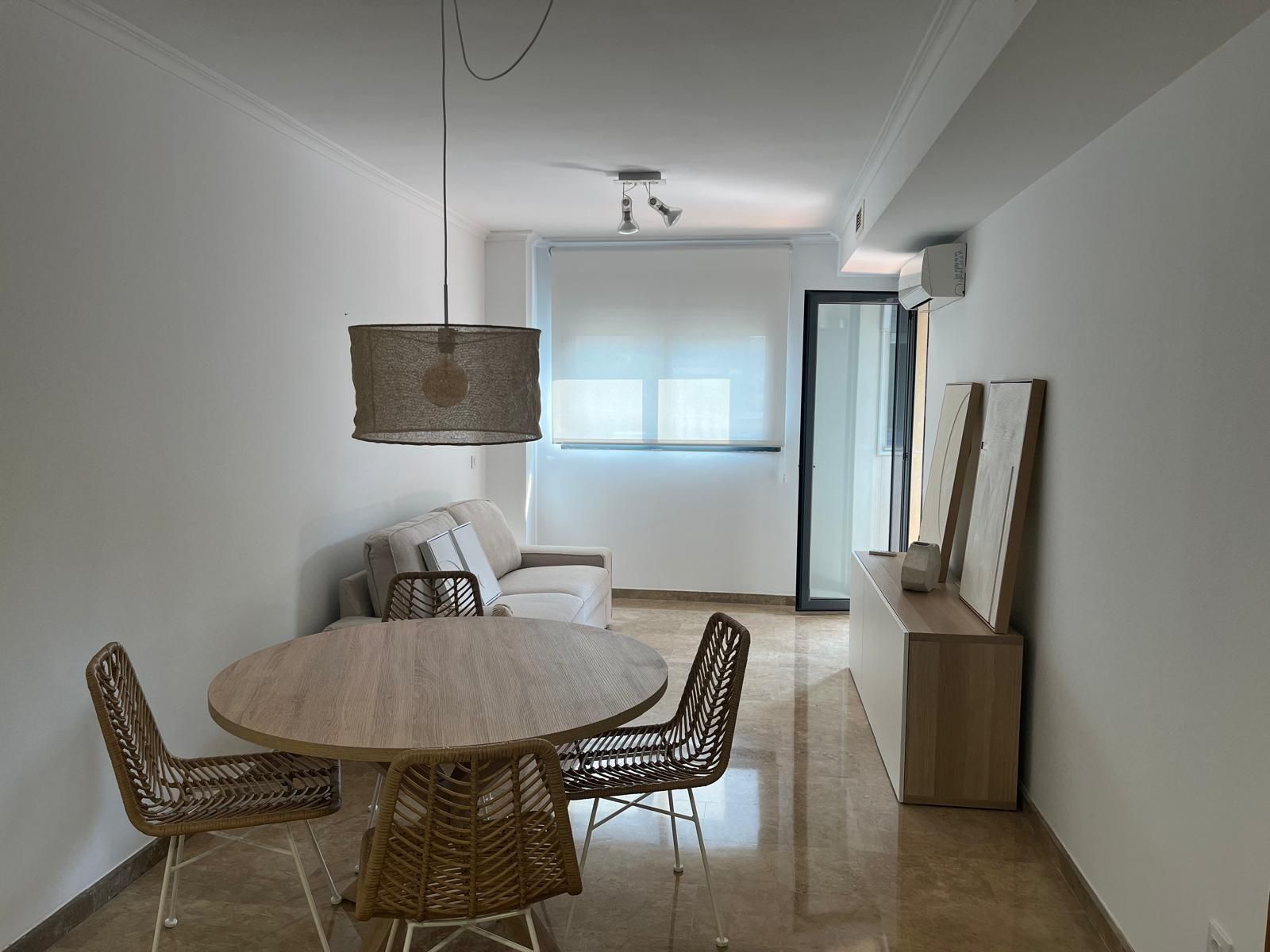 Living room of Flat to rent in  Valencia Capital  with Air Conditioner, Heating and Private garden