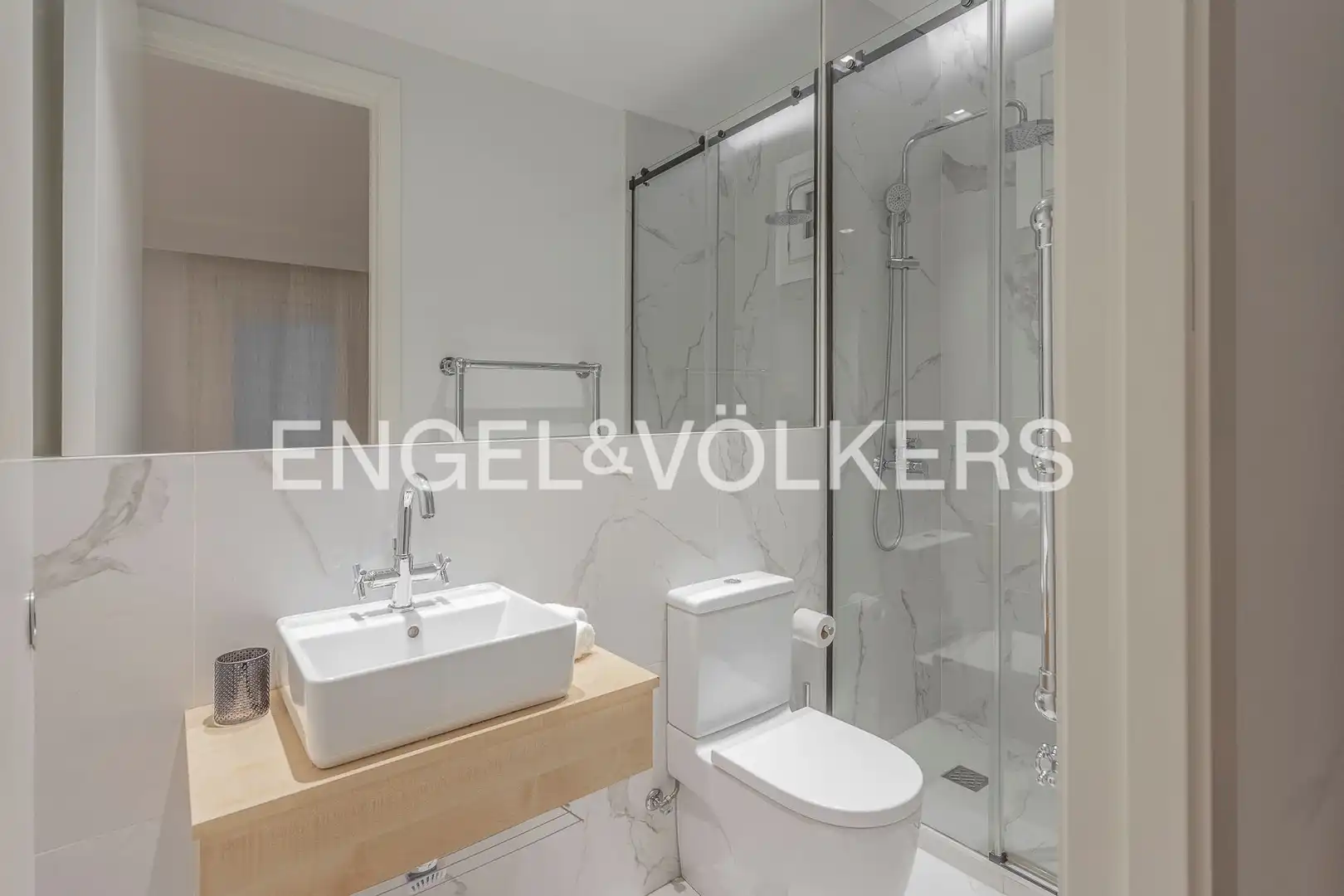 Badezimmer von Wohnung zur Miete in Chamberí