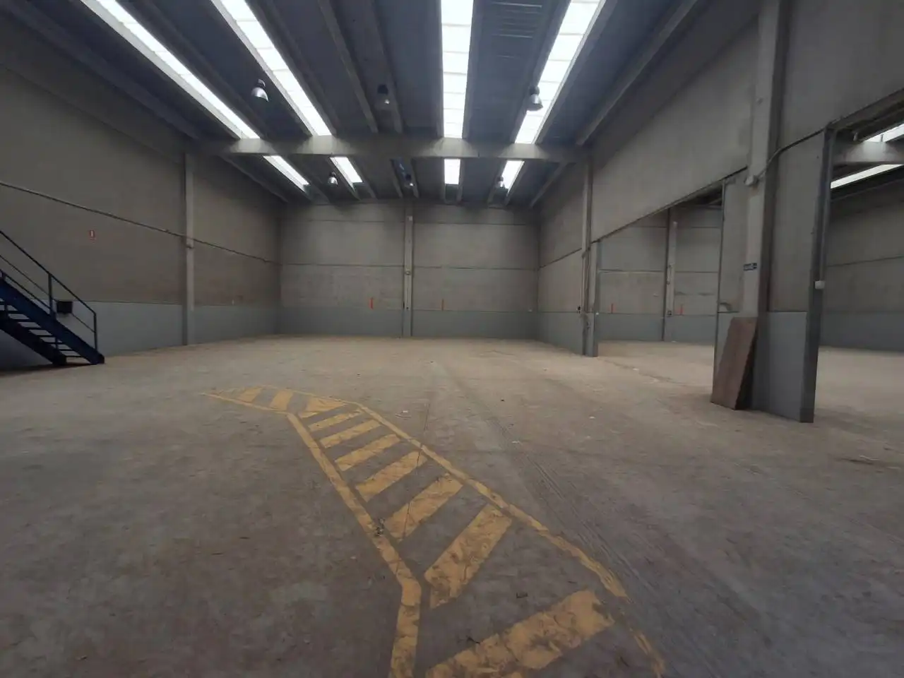 Nau industrial de lloguer a Riba-roja de Túria