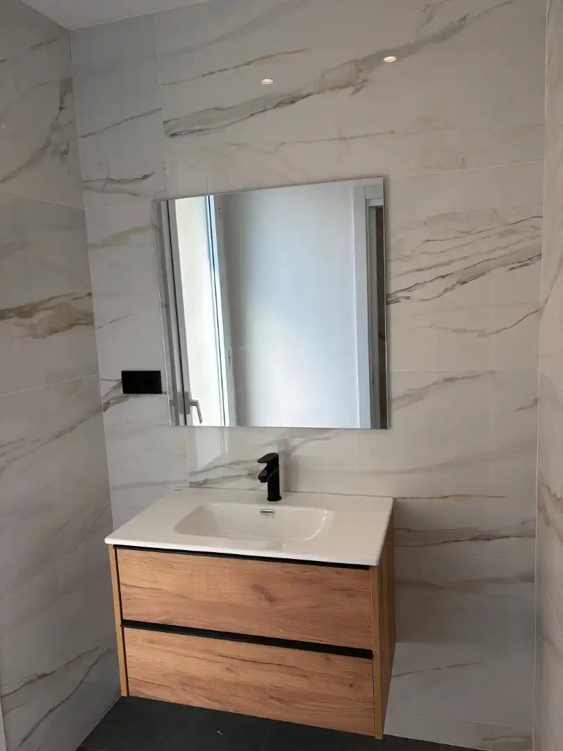 Baño de Ático en venta en Sant Feliu de Llobregat con Aire acondicionado, Calefacción y Parquet