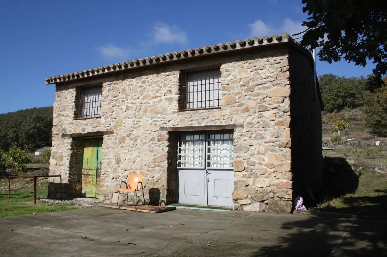 Vista exterior de Finca rústica en venta en Torremenga con Jardín privado, Terraza y Amueblado
