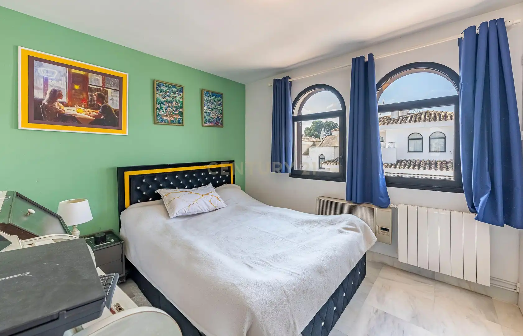Dormitori de Casa adosada en venda en Estepona amb Jardí privat i Piscina comunitària