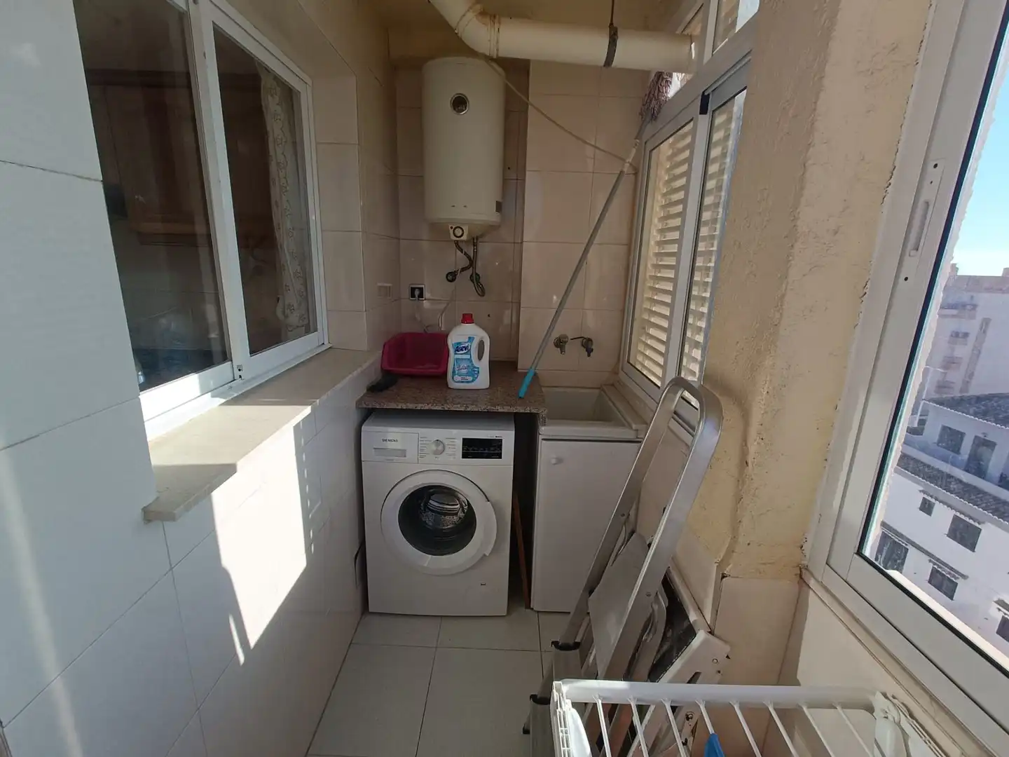 Cocina de Piso de alquiler en Sueca con Amueblado y Piscina comunitaria