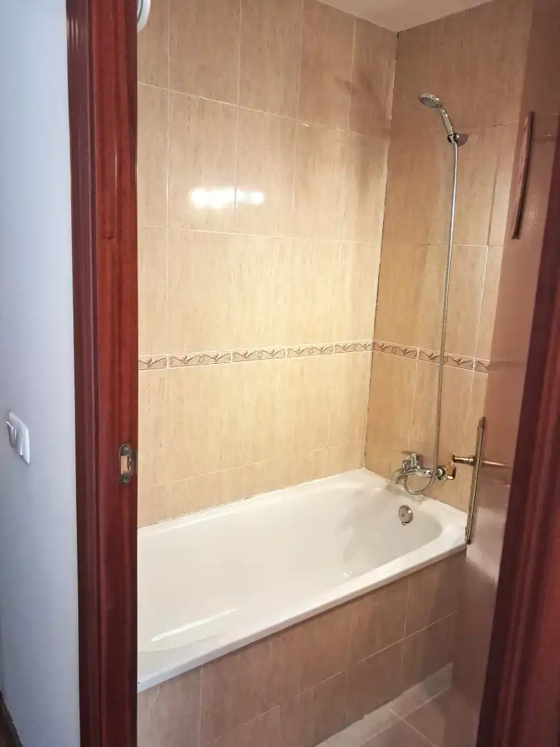 Baño de Piso en venta en Cambrils con Aire acondicionado, Calefacción y Parquet