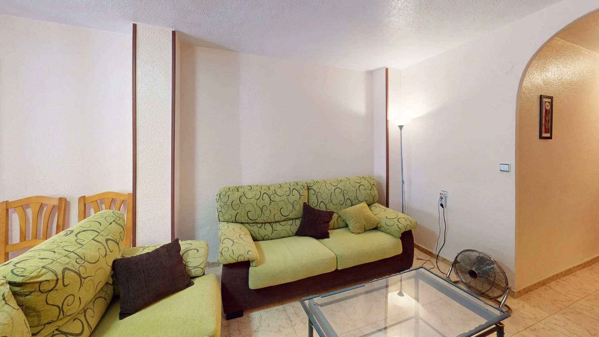 Sala d'estar de Pis en venda en Torrevieja amb Terrassa, Moblat i Rentadora