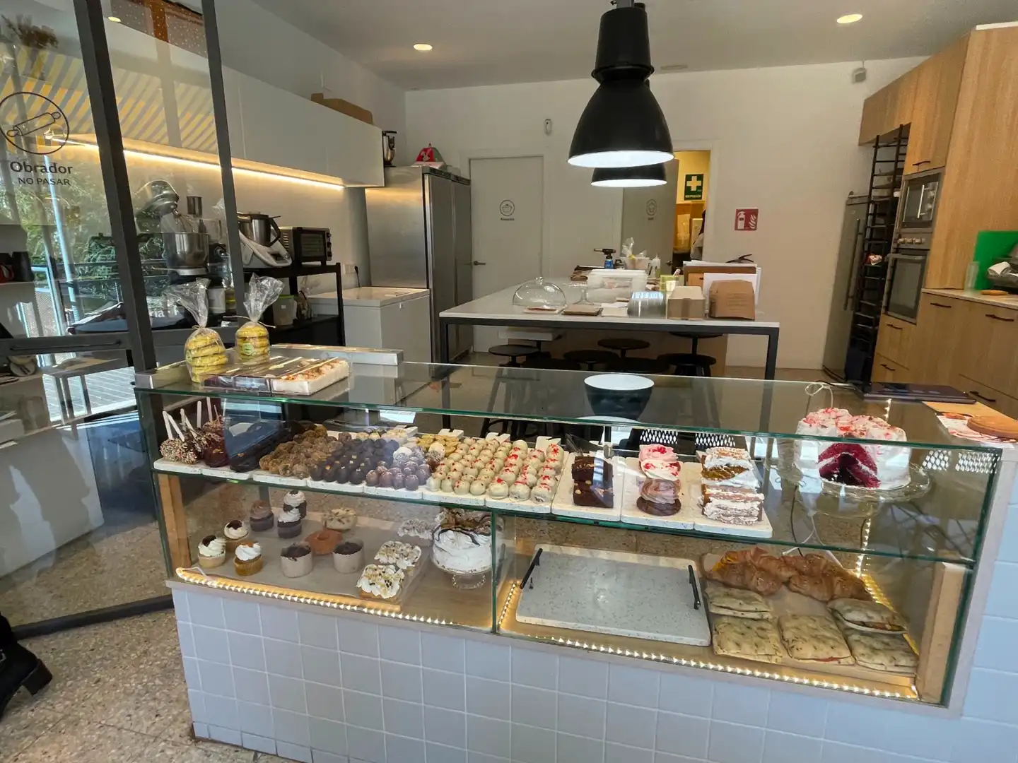 Local en traspaso en Barcelona con Aire acondicionado y Amueblado