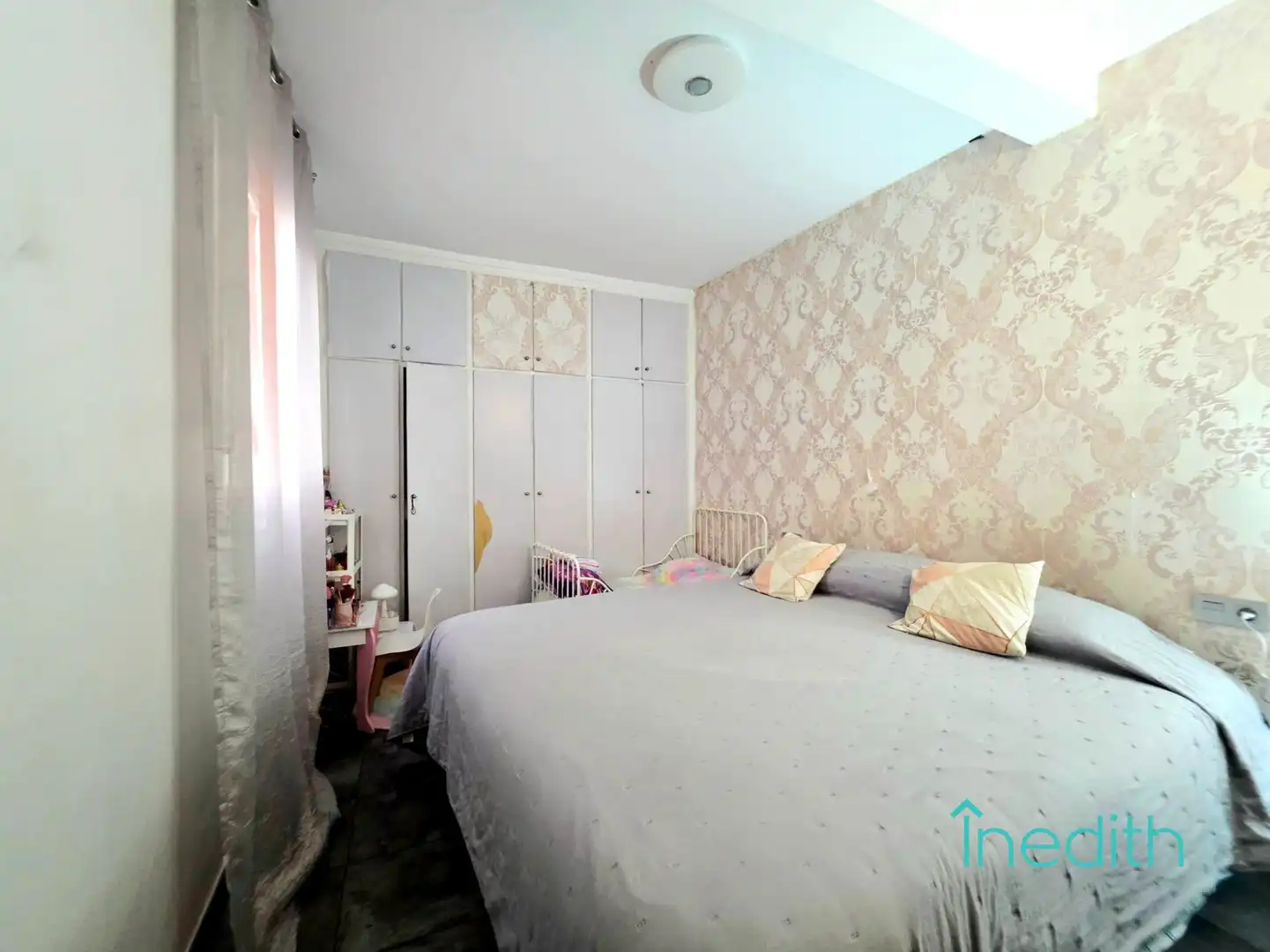 Bedroom of Flat for sale in El Prat de Llobregat  with Air Conditioner, Heating and Terrace