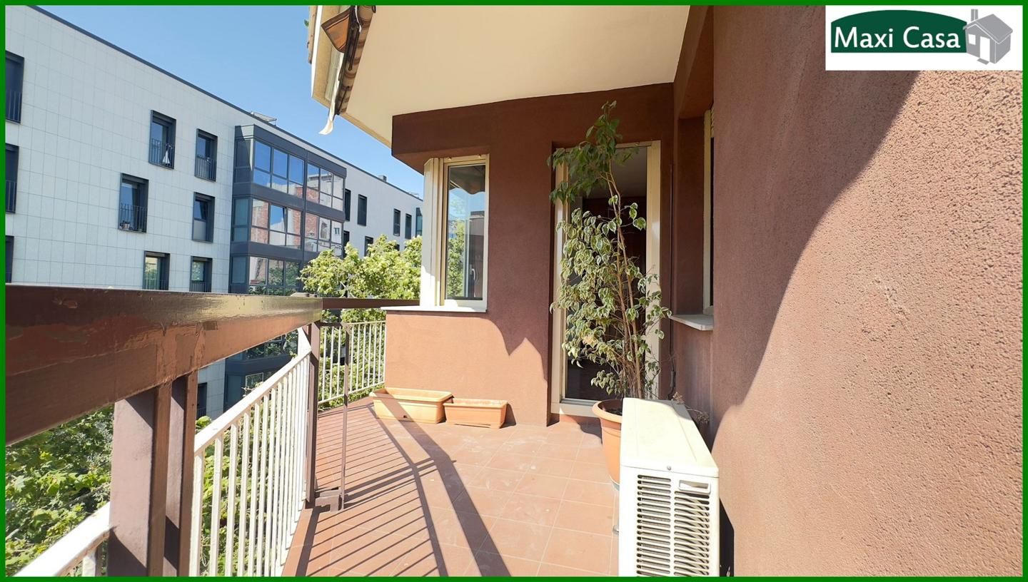 Balcony of Flat for sale in  Barcelona Capital  with Terrace and Balcony