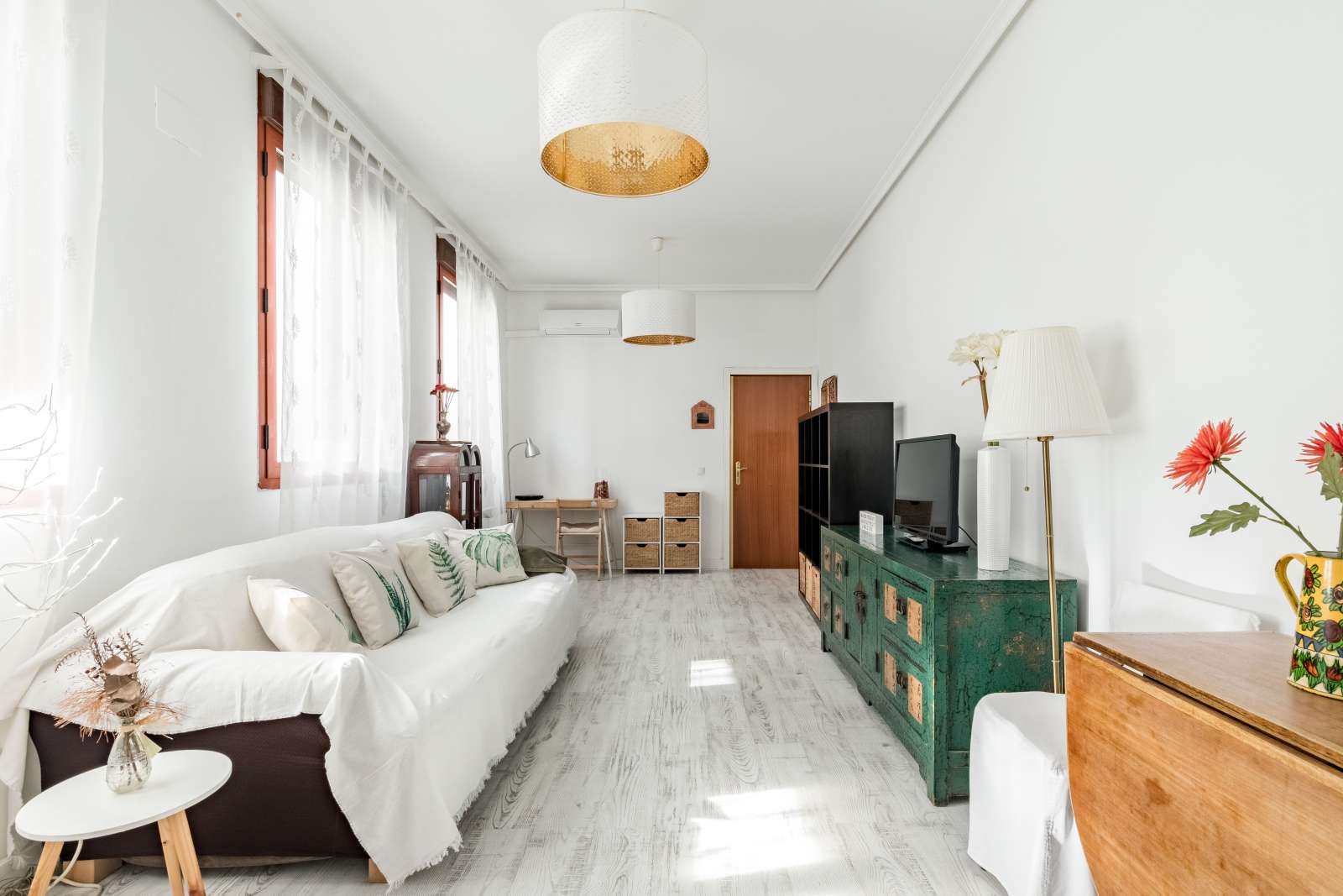 Bedroom of Apartment to share in  Madrid Capital  with Air Conditioner, Heating and Terrace