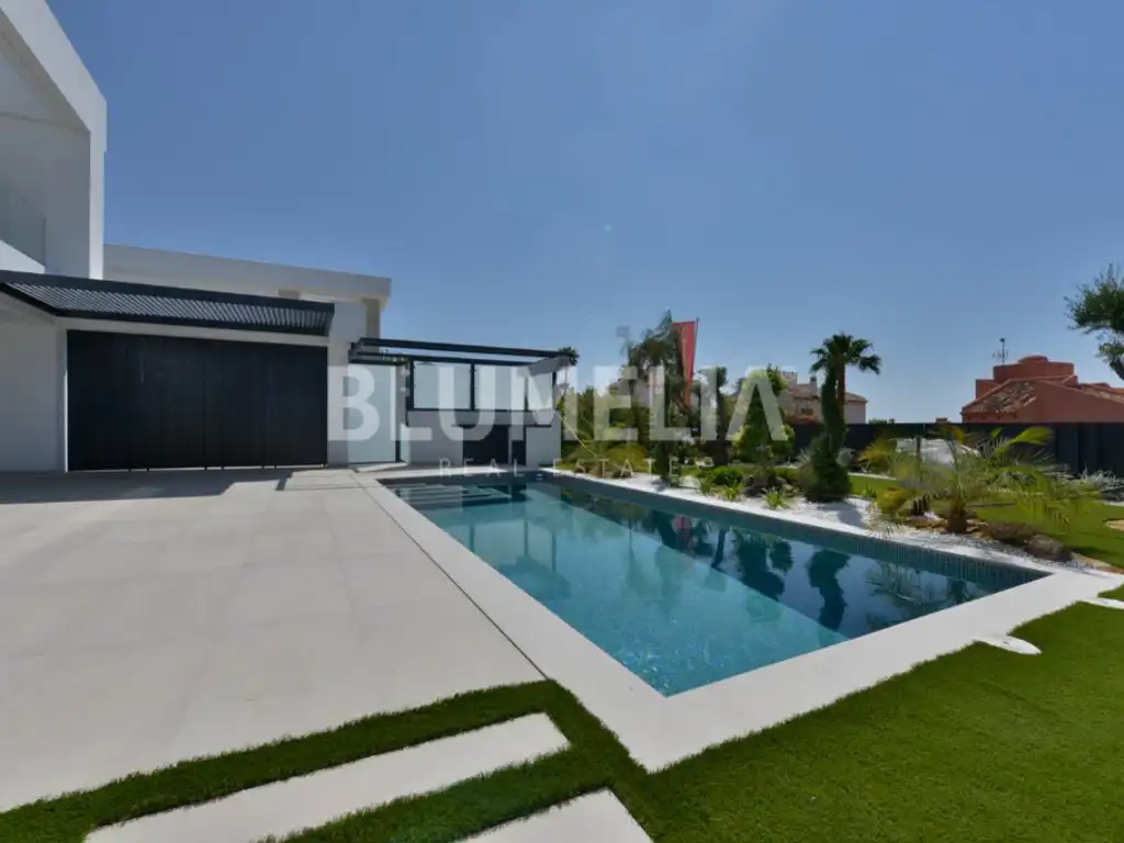 Casa amb terrassa en venda a Golf Bahía, imagen 59
