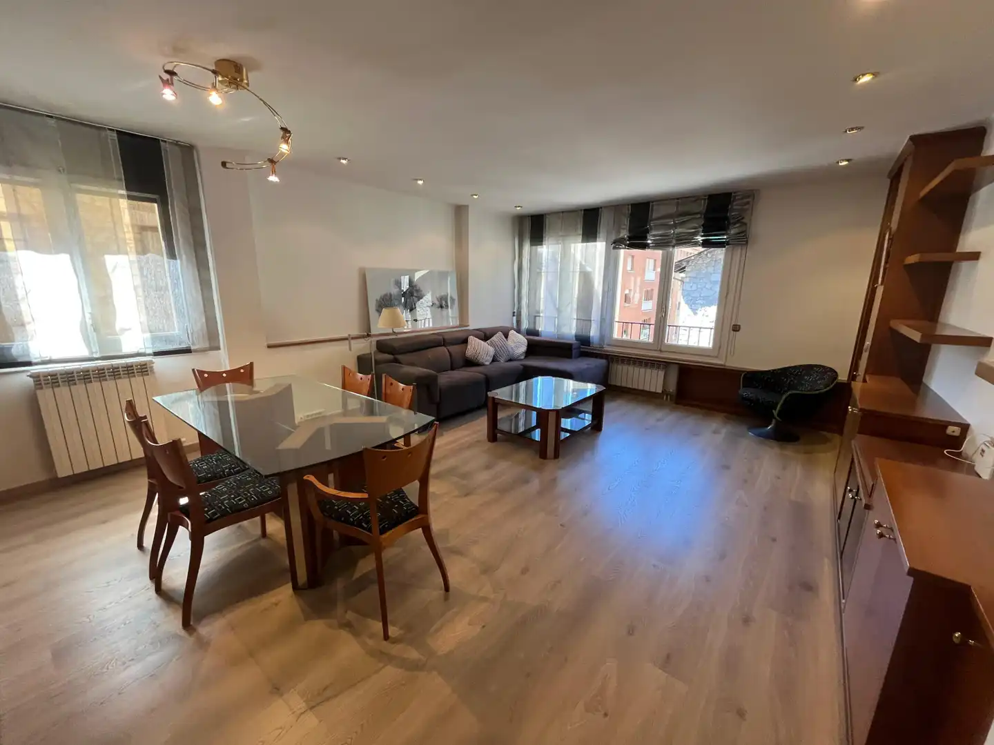 Living room of Flat for rent in Escaldes – Engordany  with Heating, Parquet flooring and Furnished