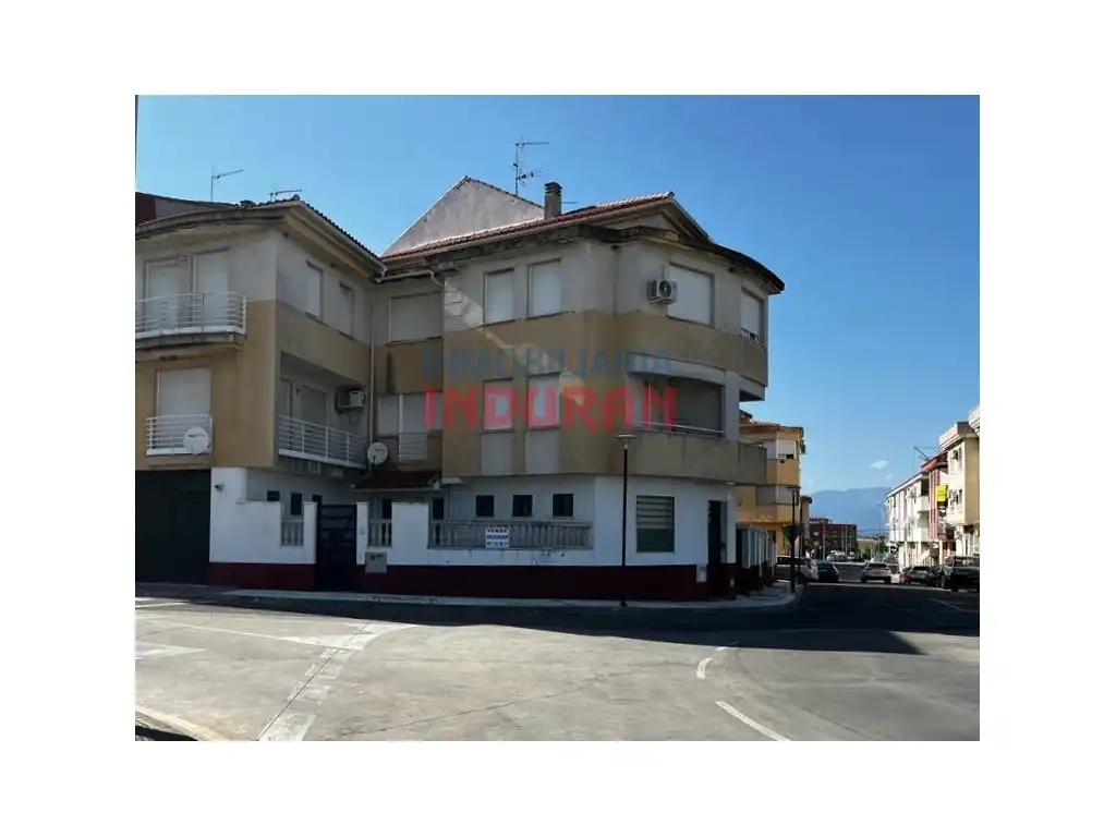 Adossat en venda a Navalmoral de la Mata