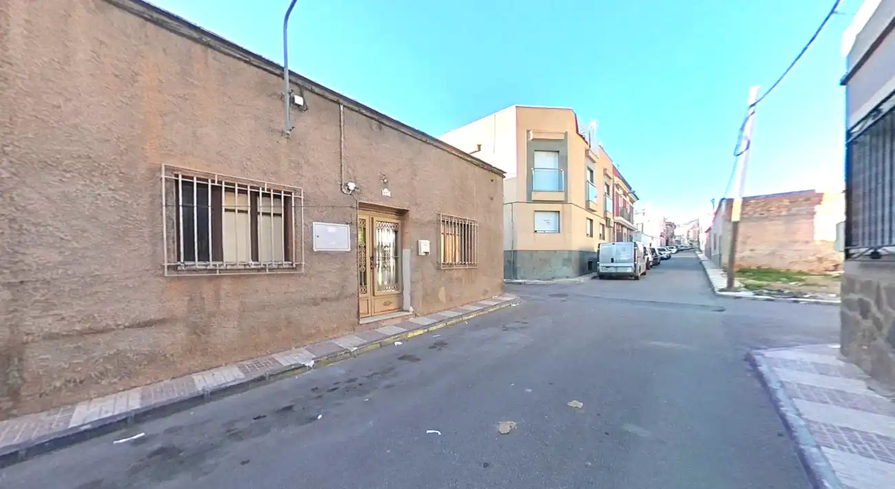 Vista exterior de Casa adosada en venta en Adra