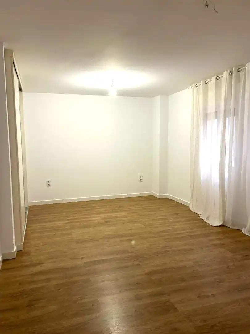 Bedroom of Flat for sale in Alcalá de Guadaira  with Air Conditioner, Heating and Terrace