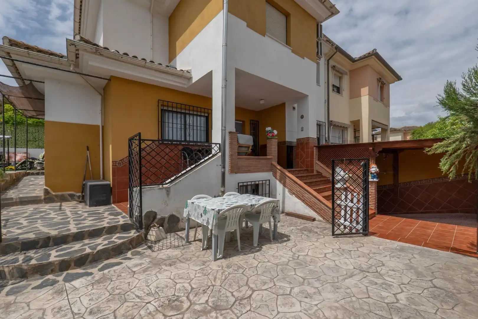 Casa aparellada amb balcó en venda a Camino DE ALBARRATE, imagen 86