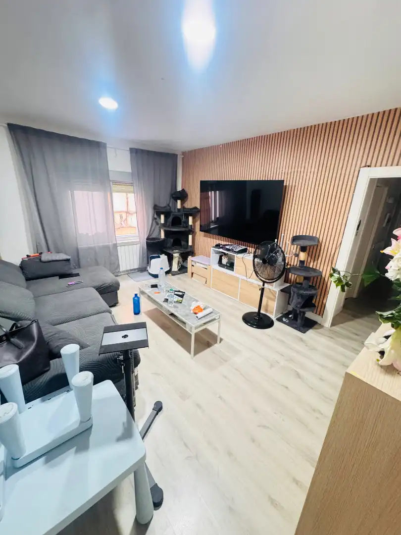 Sala de estar de Piso en venta en Valladolid con Calefacción, Parquet y Amueblado