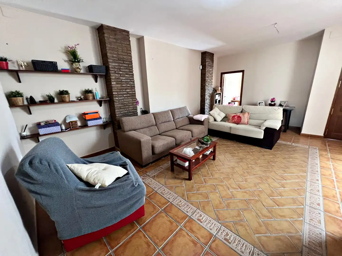Sala de estar de Casa o chalet en venta en Escacena del Campo con Aire acondicionado, Terraza y Trastero
