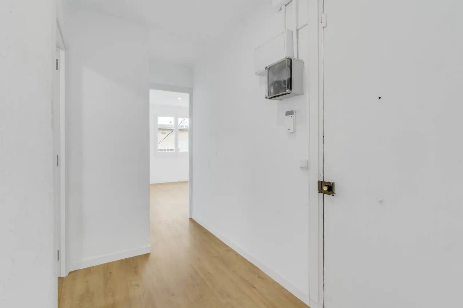 Piso en venta en L'Hospitalet de Llobregat con Parquet y Horno
