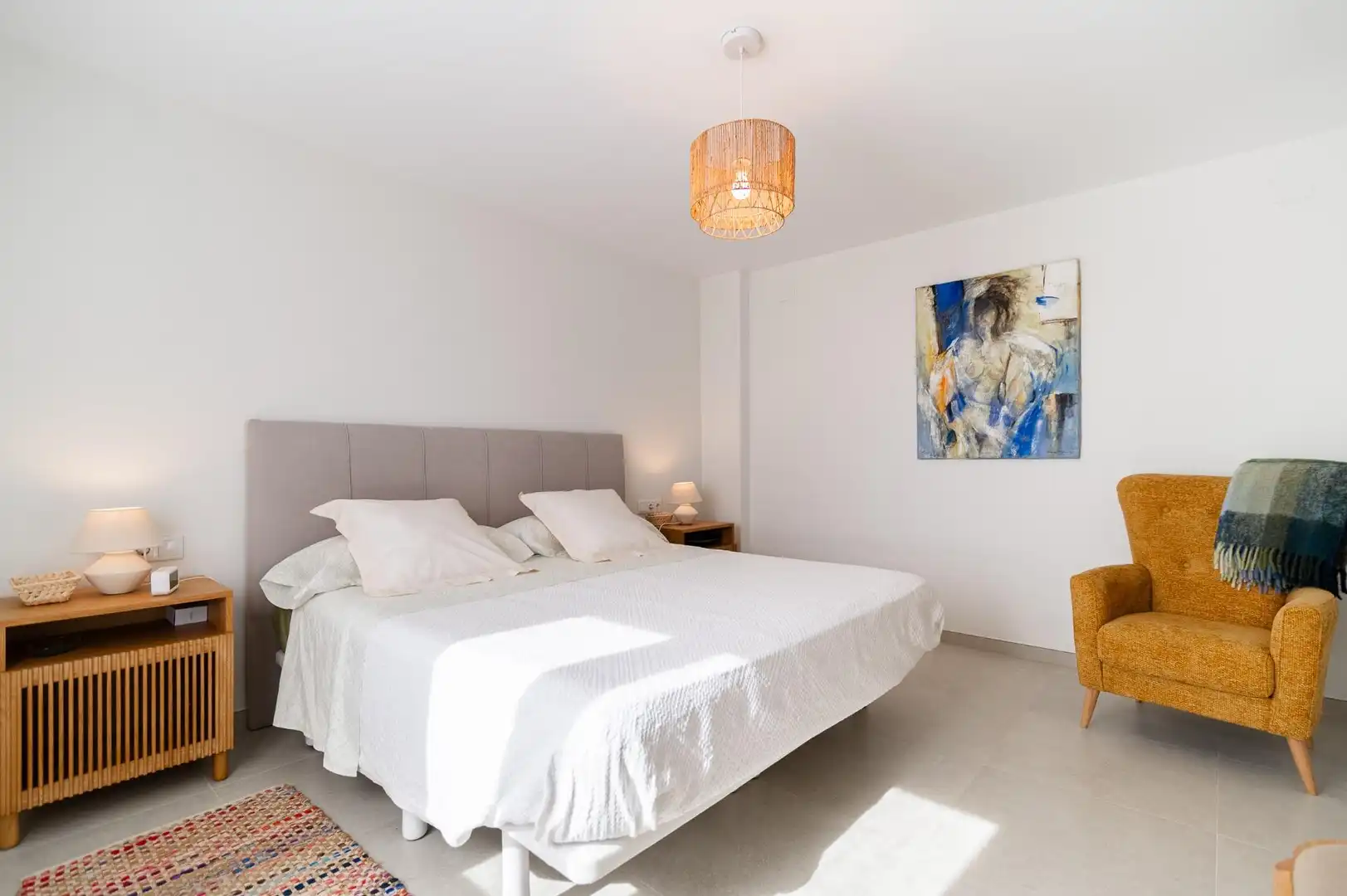 Schlafzimmer von Wohnungen zum Verkauf in Benicasim / Benicàssim mit Klimaanlage, Heizung und Privatgarten