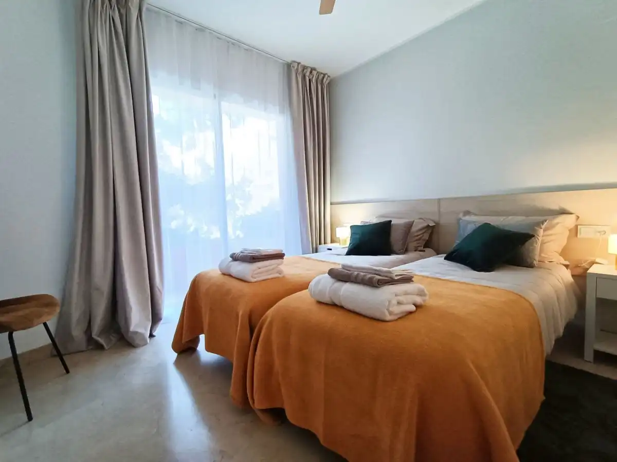 Piso con ascensor en venta en Milla de Oro, imagen 16