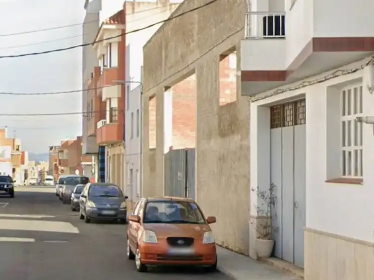 Terreno residencial en venta en Carrer Vázquez de Mella 69, imagen 5