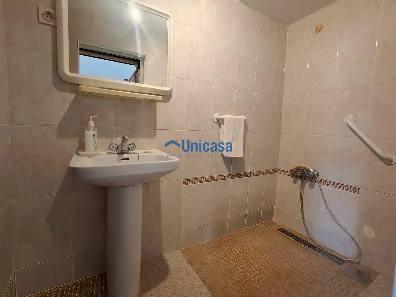 Bany de Casa o xalet en venda en Málaga