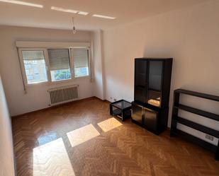 Sala d'estar de Apartament en venda en Lugo Capital amb Calefacció, Traster i Moblat